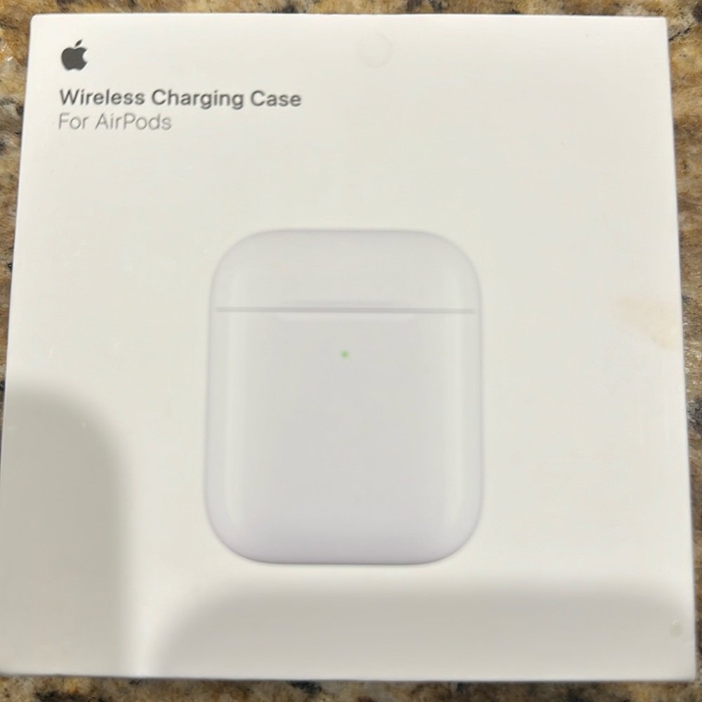AirPods 1st and 2nd generation charger